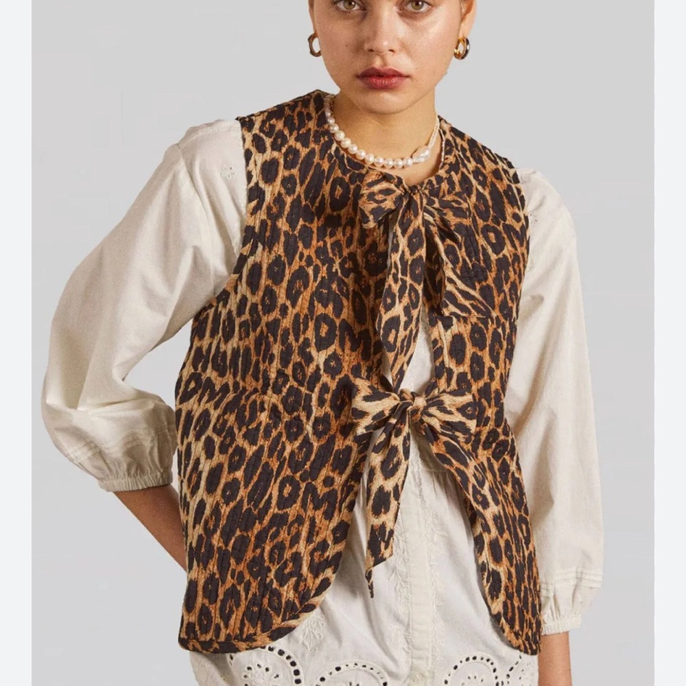 Damson Madder Tilly Gilet in leopard UK size 10/ US size 6